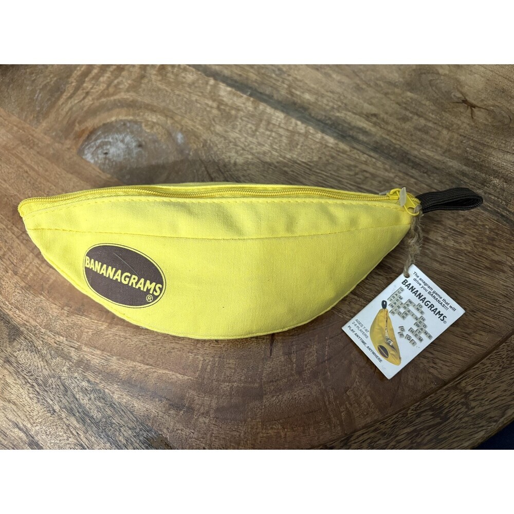 Bananagrams BANANAGRAMS Word Game Yellow Banana Pouch 2-8 Players 7-97 Family